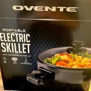 Electric skillet